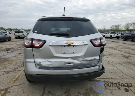 2016 Chevrolet Traverse Ls z USA, uszkodzony, nr VIN 1GNKRFEDXGJ244053